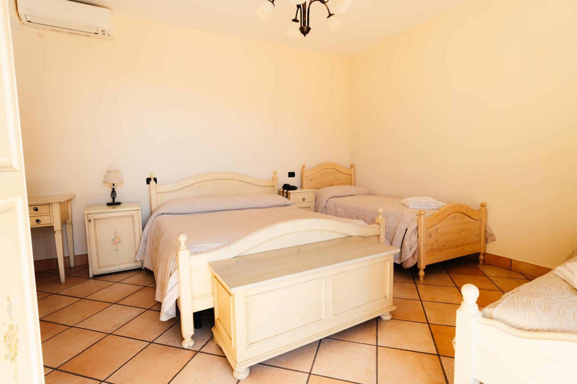 Villa Al Rifugio กาวา เด ตีร์เรนี ภายนอก รูปภาพ